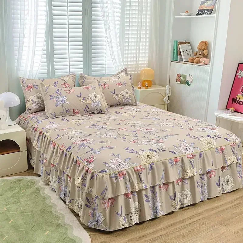 Transform Your Bedroom with Our Floral Bed Skirt Set – Stylish & Protective Bedding