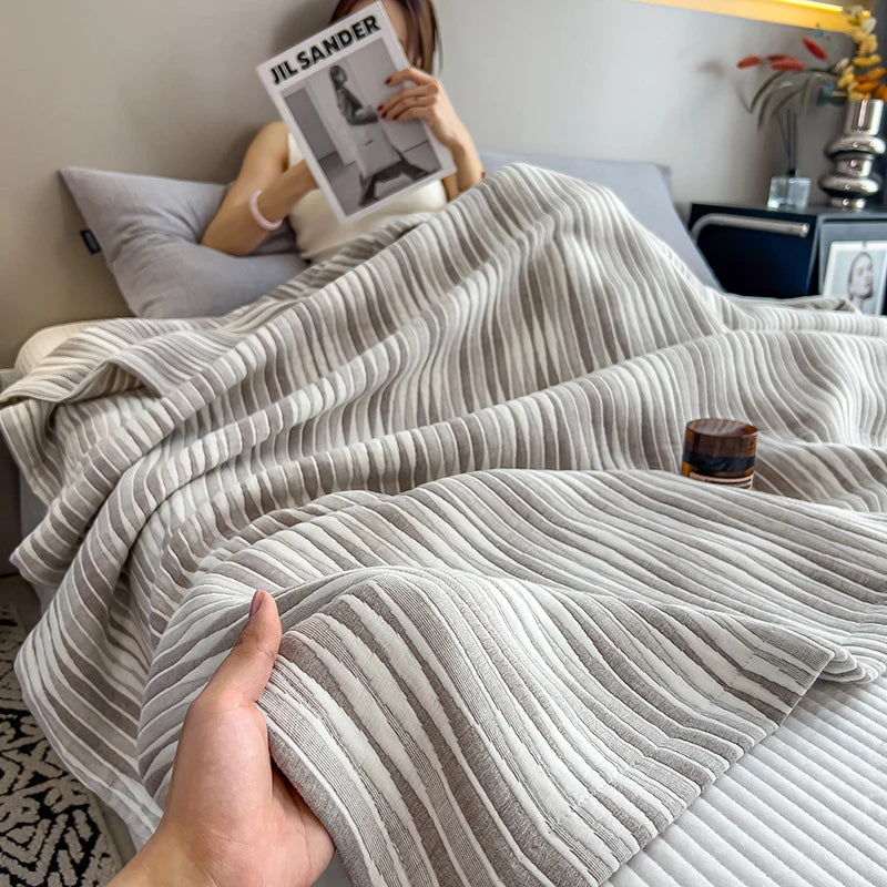 Experience Ultimate Comfort with Our Luxury Cotton Throw Blanket