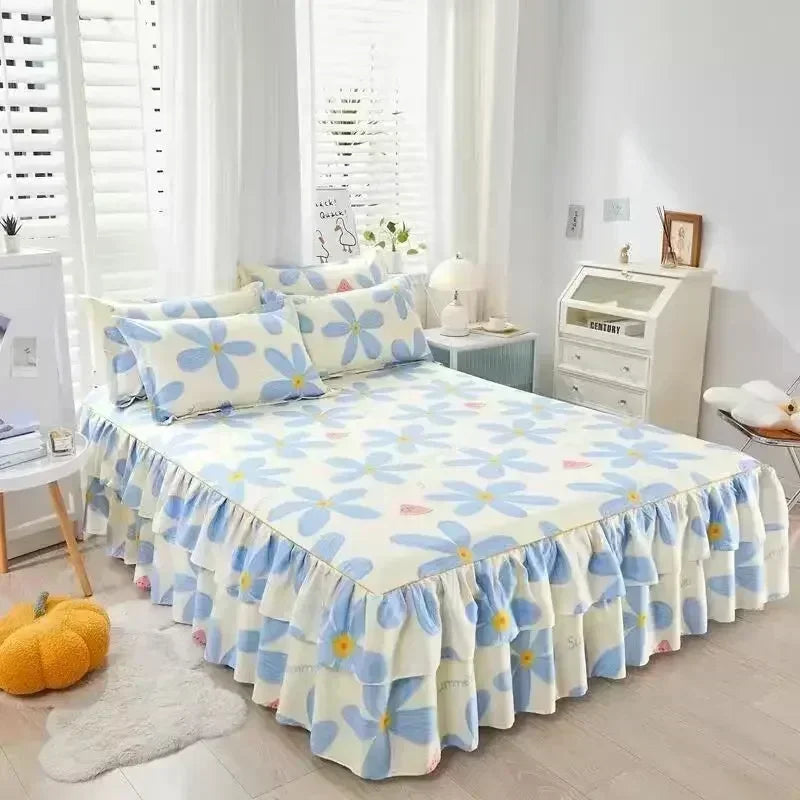 Transform Your Bedroom with Our Floral Bed Skirt Set – Stylish & Protective Bedding