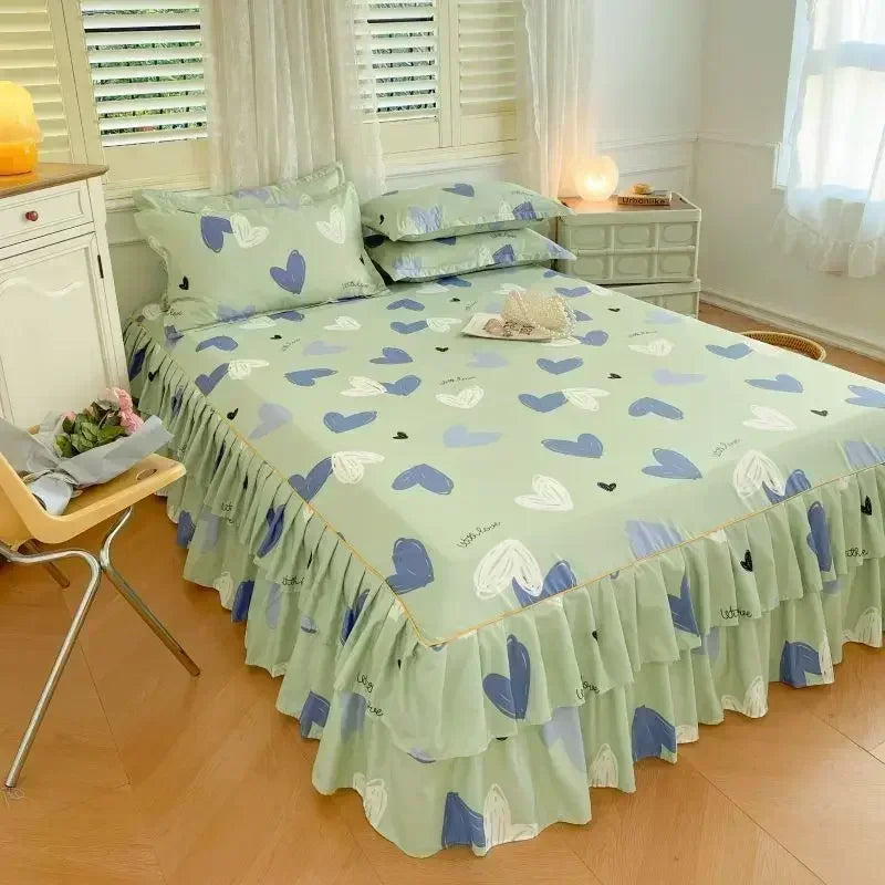 Transform Your Bedroom with Our Floral Bed Skirt Set – Stylish & Protective Bedding