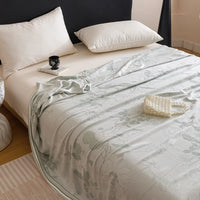 Bamboo Towel Quilt Blanket - Summer Softness for Cozy Comfort