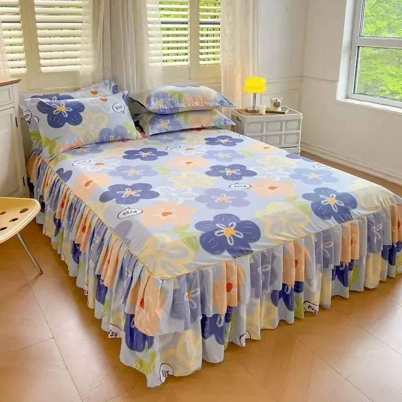 Transform Your Bedroom with Our Floral Bed Skirt Set – Stylish & Protective Bedding