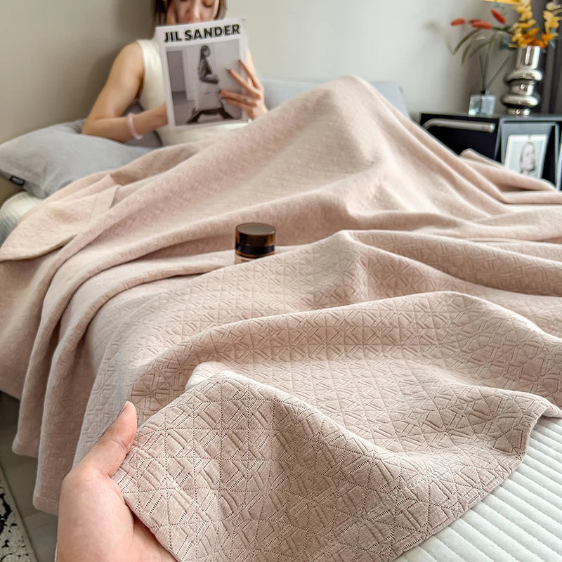 Experience Ultimate Comfort with Our Luxury Cotton Throw Blanket
