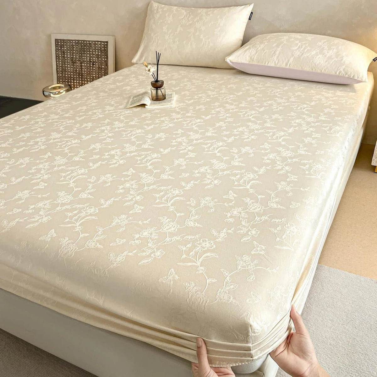 SaneShoppe-Soft 100% Cotton Jacquard Fitted Sheet Set with Elastic All Around Mattress Protector