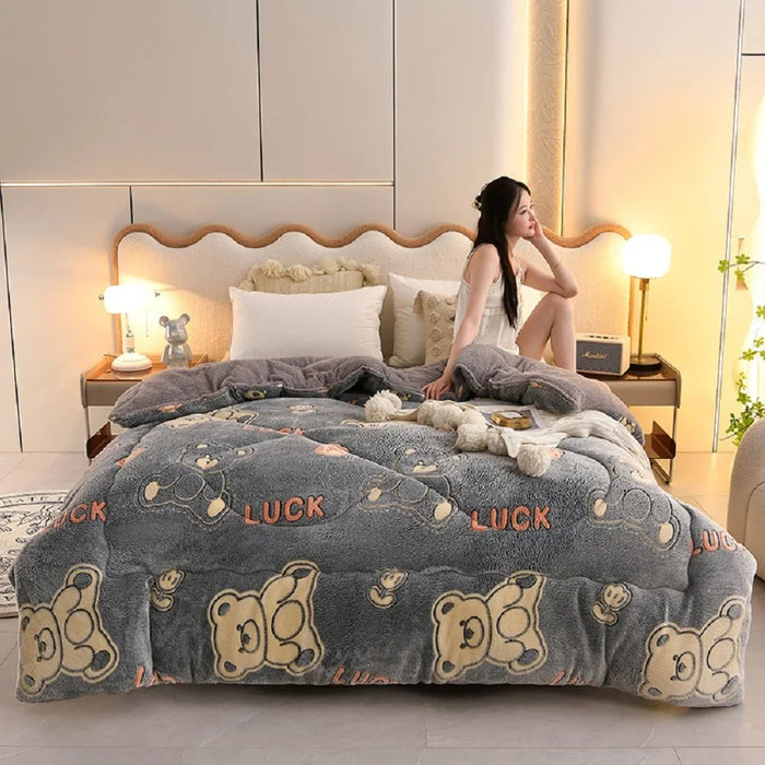 SaneShoppe - 1Pc Snowflake Velvet Skin - Friendly Milk Velvet Quilt Quilt Core Suitable for Bedroom Apartment Winter Thickeneded Warm Comfortable Fashion Print Ins Style 1.5/1.8/2/2.2m Bed