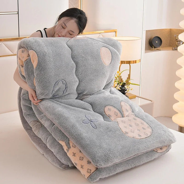 SaneShoppe - 1Pc Snowflake Velvet Skin - Friendly Milk Velvet Quilt Quilt Core Suitable for Bedroom Apartment Winter Thickeneded Warm Comfortable Fashion Print Ins Style 1.5/1.8/2/2.2m Bed