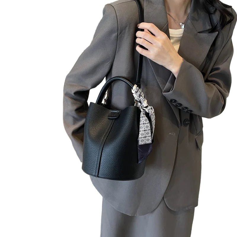 SaneShoppe - 2025 Simple and Versatile Niche Handbag for Women, Trendy Casual Bucket Bag