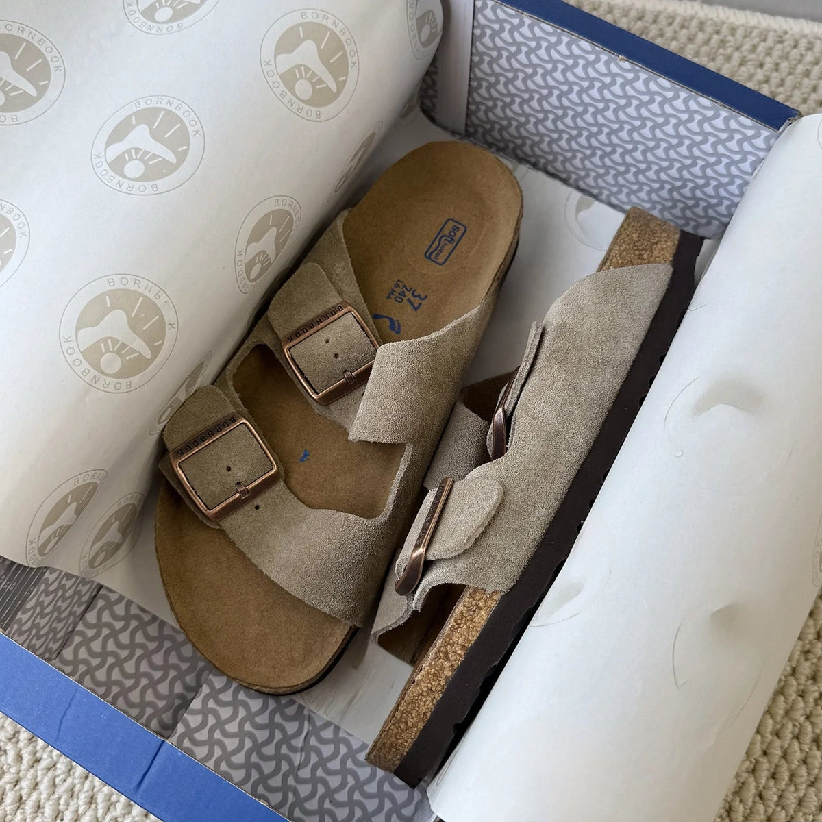 SaneShoppe-Unisex Full Grain Leather Sandals with Cork Sole for Men and Women