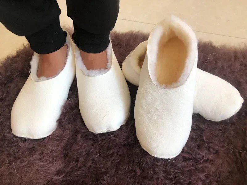 SaneShoppe-Sheepskin Indoor Slippers, Real Leather Barefoot Shoes for Men and Women