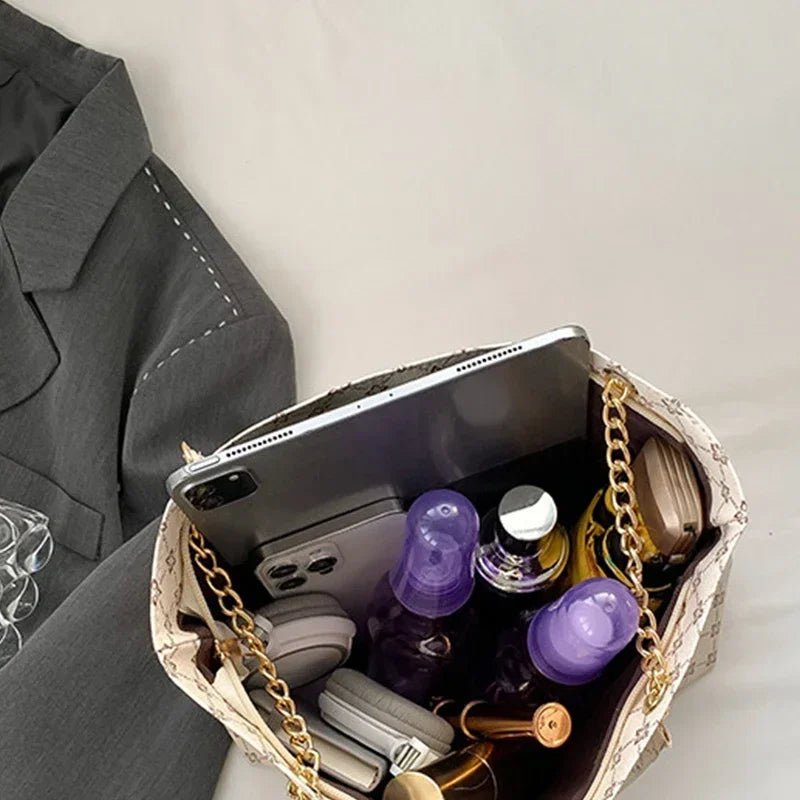 SaneShoppe - Women Luxury Design New Presbyopic Handbag Large Capacity Handbag Fashion Printing Shoulder Bag Trendy Shopping Bag with pendant